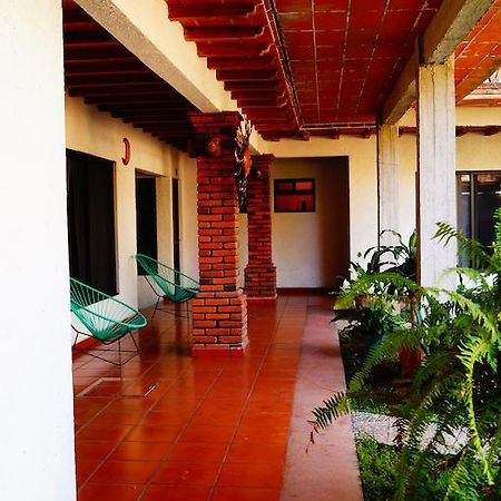 Hospedaje La Hoja Tepoztlán Buitenkant foto